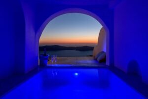 Abyssos Suite | Caldera Sea & Sunset View-Outdoor Hot Tub
