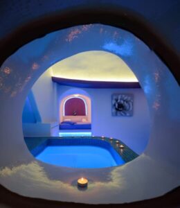 Absolute Cave Suite | Caldera Sea & Sunset View-Indoor Hot Tub